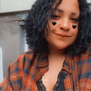 Meet your Posher, Makayla